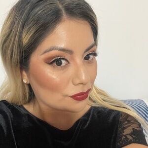 Meet your Posher, Diana